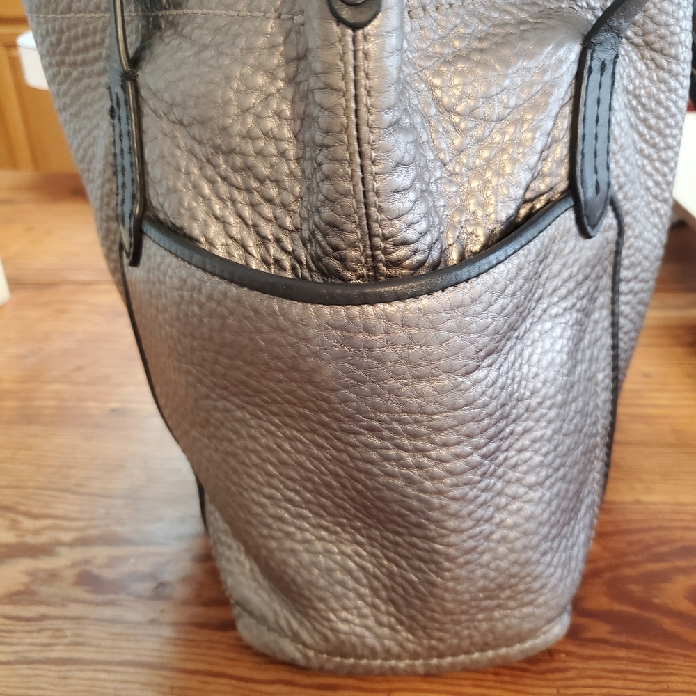 Handbag - Picture 7 of 9